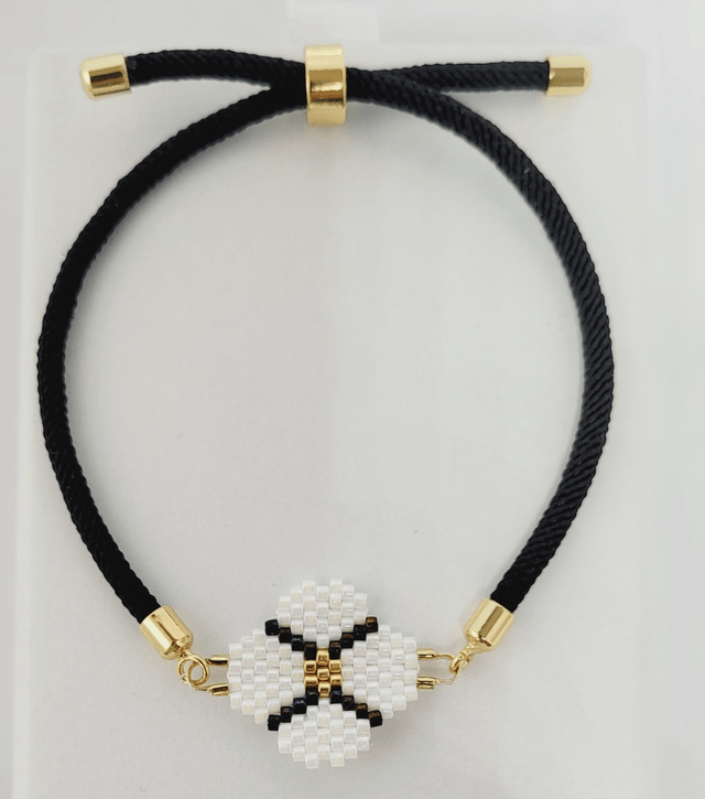 Bracelets - Hana